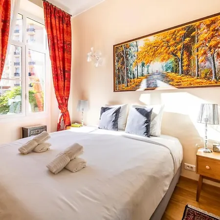 Private Garden 3-bed In Apartment *