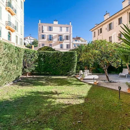 Private Garden 3-bed In *
