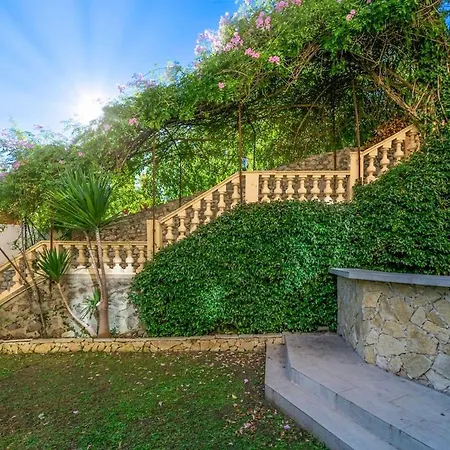Private Garden 3-bed In * Cannes