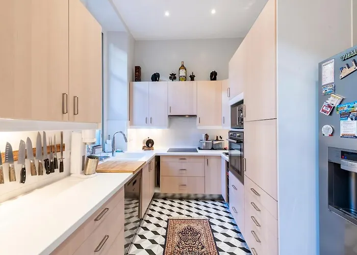 Private Garden 3-bed In Apartman *