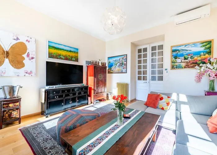 Private Garden 3-bed In Apartman