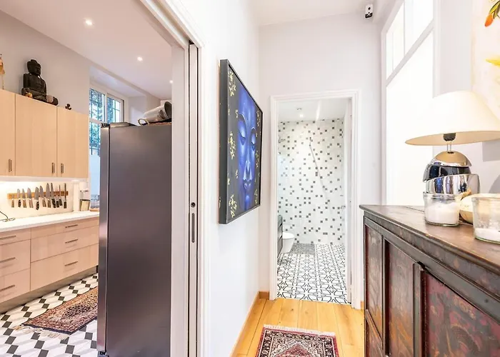 Private Garden 3-bed In Daire