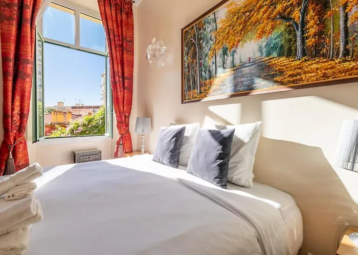 Apartman Private Garden 3-bed In