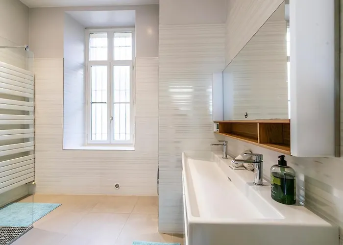 Private Garden 3-bed In Apartman *